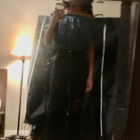 Off-The-Shoulder Iris Jean Crop Top - Picture 2 of 2